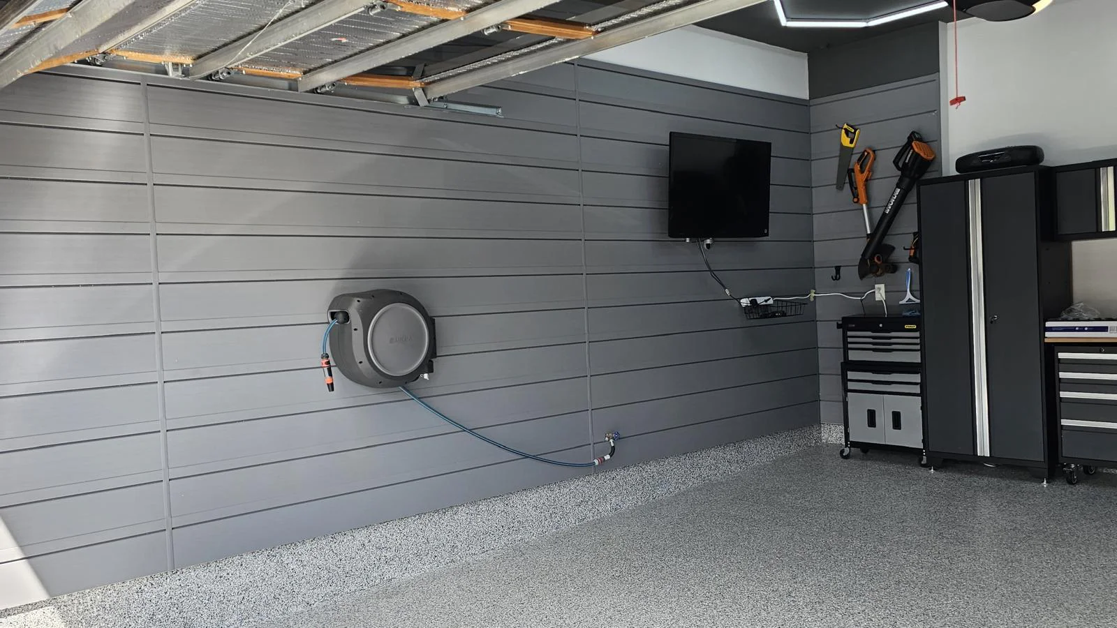 Residential Garage Epoxy Flooring Toronto & Southern Ontario 12 smartslat